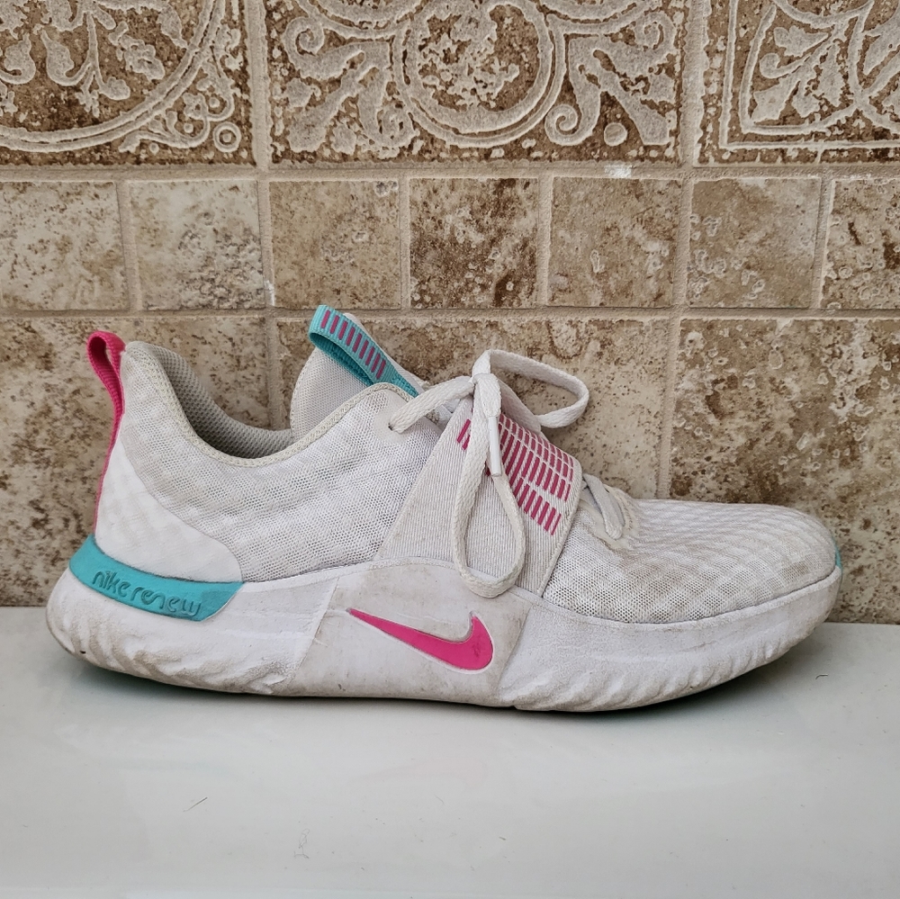 NIKE Renew Running Shoes sz. 7.5